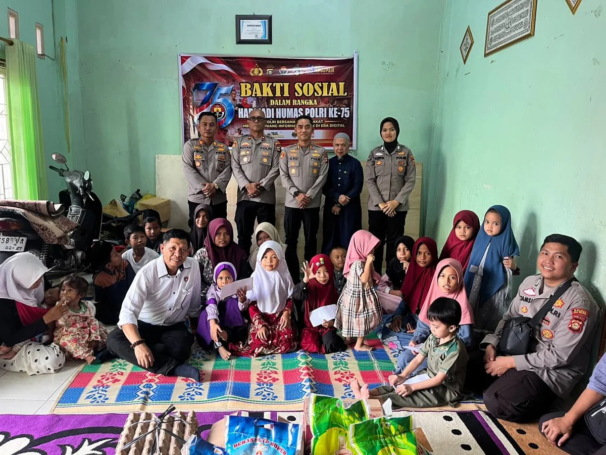 Bakti Sosial Hari Jadi Humas Polri ke-75, Polres OKU Selatan Salurkan Bantuan Pokok di Panti Asuhan Al-Amanah
